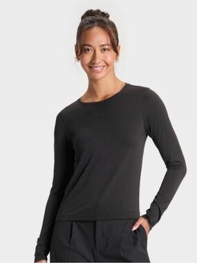 All In Motion Black Seamless top XSmall